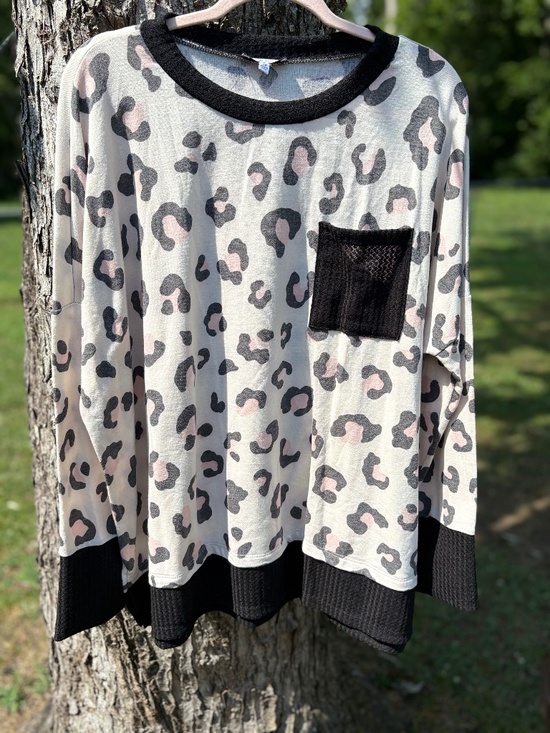 white birch Tops - Women’s White Birch Top *Leopard*